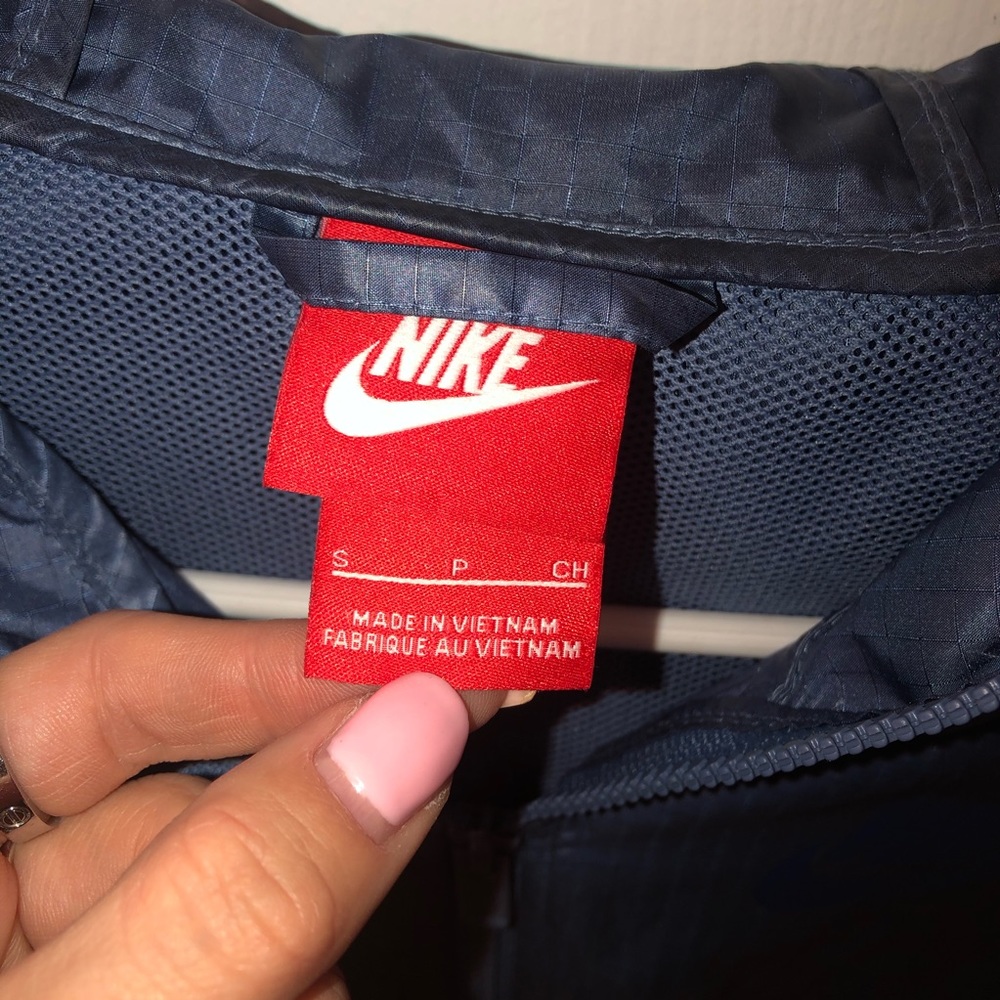 Nike windrunner jacket - Picture 2 of 3